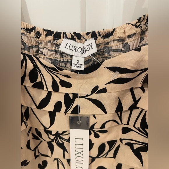 Luxology Dress - NWT - Size Small - Picture 5 of 5